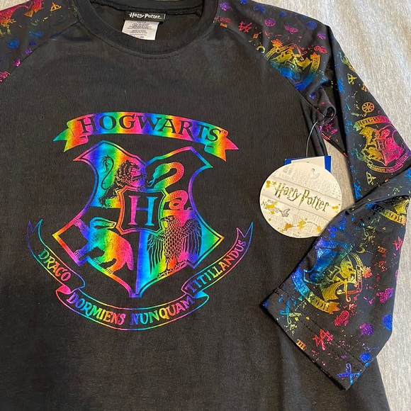 NWT: Harry Potter Hogwarts 10/12 iridescent top - Picture 6 of 6